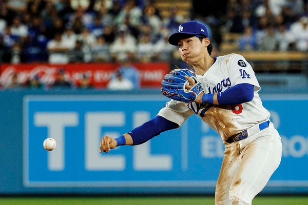 【MLB】エドマン開幕戦絶望でキムに好機　昨季PS“わずか1イニング出場”の屈辱も……ロバーツ監督明言「より多くの機会を得られる」