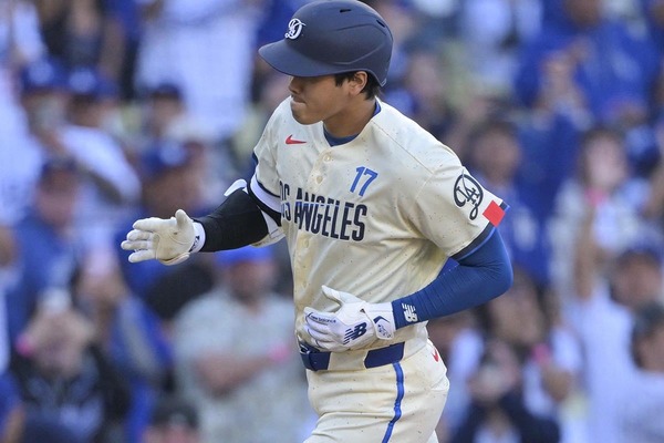 【MLB】大谷翔平、ド軍史に名を刻む活躍で「レジェンドを次々に追い抜く」　先頭打者弾＆45試合連続出塁を公式称賛