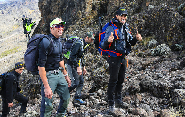 ティンコフ・サクソのキリマンジャロ・登山合宿、アルベルト・コンタドールら