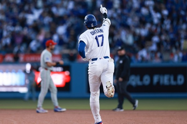 【MLB】「ちょっとバットの先だった」大谷翔平、2戦連発10号アーチ含む猛打賞でドジャース6連勝　自身の打撃に「あとは打球角度」
