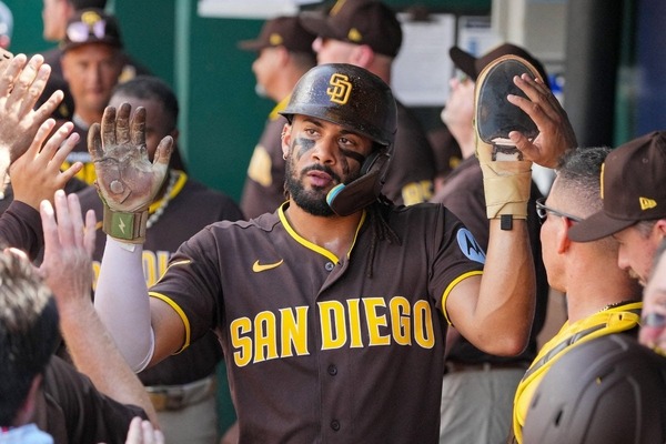 【MLB】タティスJr.が「今季メジャー最長145メートル」特大弾　開幕2カ月ノーアーチも……オールスター明け“5戦3発”の巻き返し