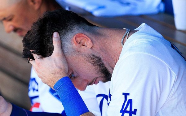 【MLB】悲壮感漂うタッカーの痛恨落球に「かわいそうになってきた」　攻守で苦しむ現状…ついにファンも“同情”「今の彼は本当に自信をなくしている」