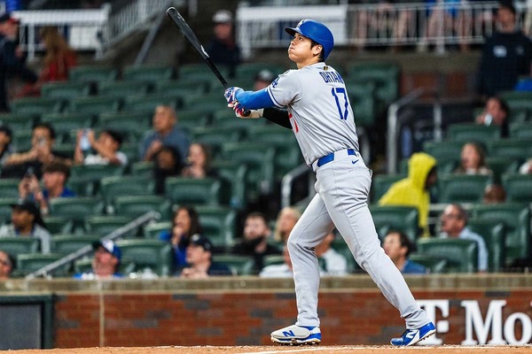 【MLB】大谷翔平、幻の31号アーチ「28／30球場で本塁打」　1点差最終回に元同僚イグレシアスから大飛球も……スタンドに届かず三塁打