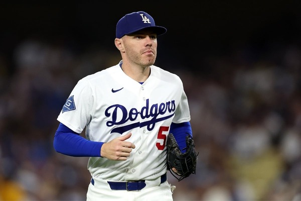 【MLB】大谷翔平に続き……フリーマンもスタメン外れる「右膝の痛み」　指揮官はベテランのIL入りは否定