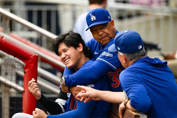 【MLB】ロバーツ監督が明かす、スーパースターたちを指揮する難しさ「敬意を払いつつ、チームに最善の着地点を探す」　カージナルス指揮官と対談