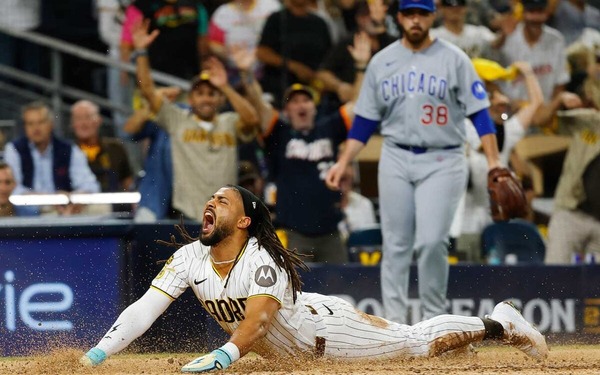 【MLB】「今のタティスは止められない」盗塁→驚異の激走生還に三塁コーチも思わず“フリーズ”　全力プレーにパドレスファンも熱い支持