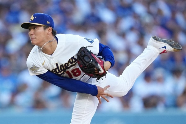 【MLB】山本由伸は「小さいのに100マイルを投げていた」　“元オリ同僚”ジョーンズ氏が明かした初対面の衝撃「最初の1球を見て凄い……と思った」