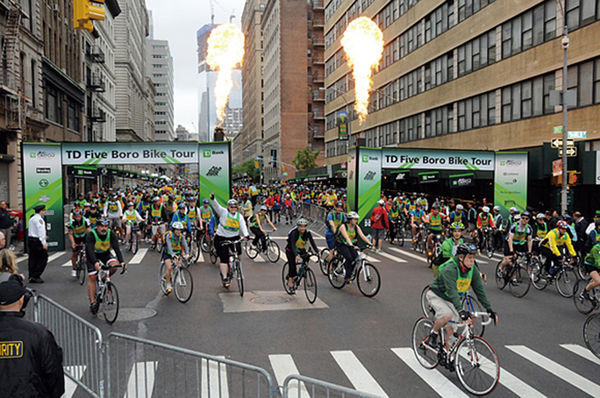 　国内外で開催される自転車レースやイベントなどの日程を掲載した「大会・イベントカレンダー」が最新版に更新されました。海外の主要大会の日程や国内の注目大会も掲載されています。
　各イベントの内容（カテゴリー）、開催日や開催地、募集期間などがひと目で分か