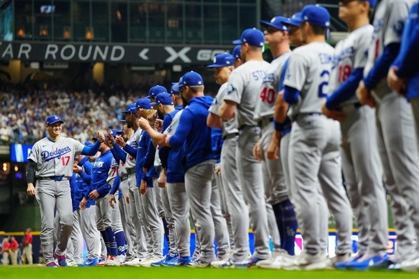 【MLB】ドジャースは「今オフに若返らなければならない」　地元ラジオ局が指摘、デポーラら若手の飛躍に期待