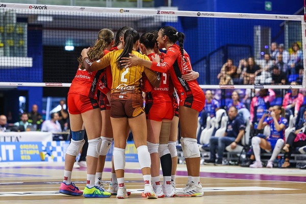 バレー女子の“伊日本人トリオ”が昇格組相手に今季初勝利をつかむか　クラブ公式は好調の相手を警戒「最大限の集中が求められる」【セリエA女子】