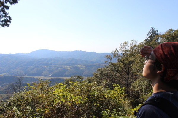 「山登りって身構えてしまうところがありましたけど、登ってみてそのイメージがなくなりました」と、高萩さん。高萩さんは取材の後日にも、再度鶏足山に登ったという。