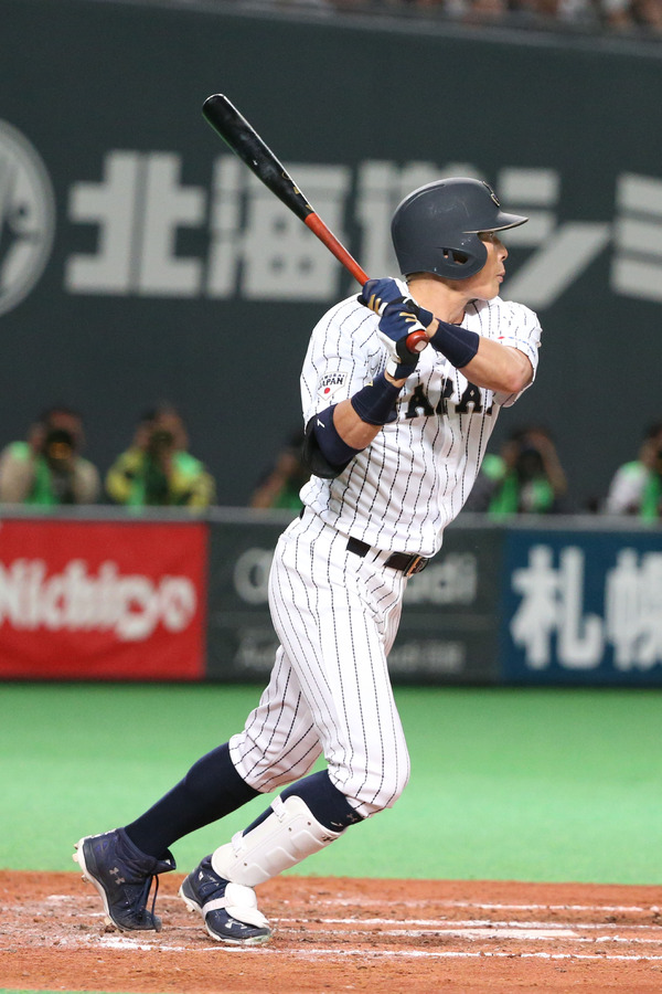 糸井嘉男 参考画像 (2014年11月18日）(c) Getty Images