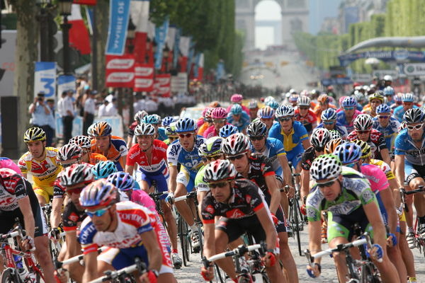 　今年もこの季節がやってきました！今週末はいよいよ世界最大の自転車レース「ツール・ド・フランス」の開幕です。
　サイクルスタイルではこの「2007 ツール・ド・フランス」を大特集！レースの規模やコース・チーム・選手・使用されている自転車などの紹介はもちろん