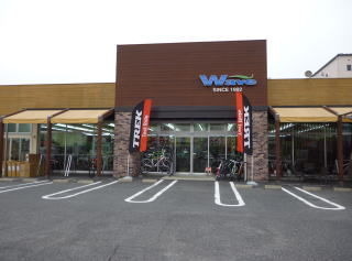 アメリカでシェアNo.1を誇るスポーツバイクメーカートレックは2月28日に初心者から本格派サイクリストまでサポートするコンセプトストア『ウェーブバイクス岡山店』が、に岡山県岡山市にオープンする。