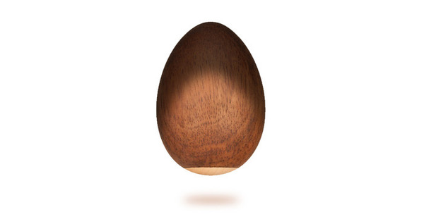 リラックスするための木製卵「Zen egg」登場　スロベニア発