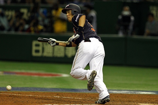 井端弘和 参考画像 (2013年3月8日） (c) Getty Images