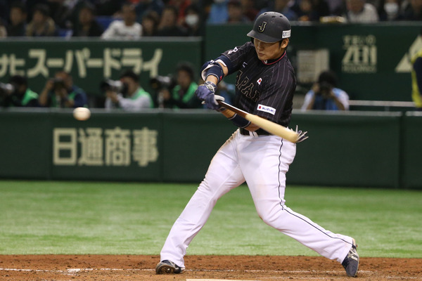 丸佳浩 参考画像（2014年11月16日）（c）Getty Images