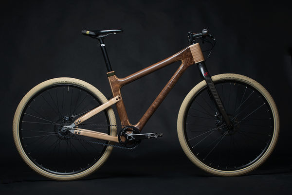 米国発の木製自転車が、オンラインで販売されている。基本価格は5000ドル、販売価格は6000ドルだという。
