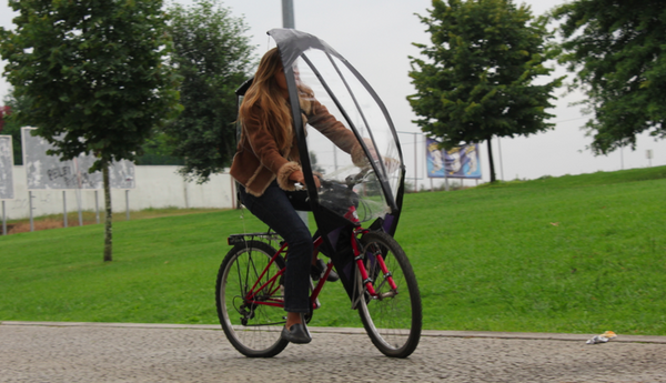雨の日でもサイクリングを楽しむためのレインカバー「LEAFXPRO 」　ロンドン
