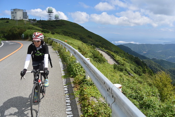 スルガ銀行のサイクルステーションを拠点に元五輪代表らと大観山ヒルクライムしよう