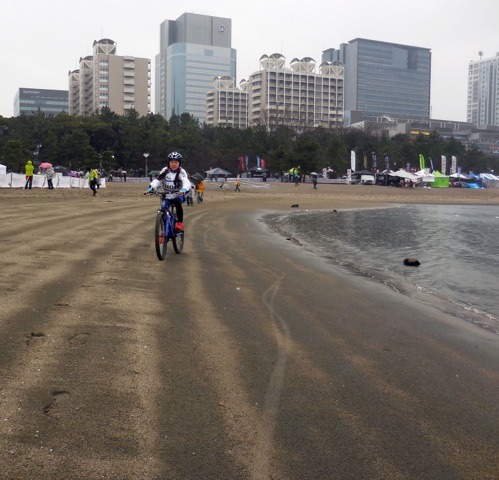 子供のための自転車学校がお台場海浜公園で開催される