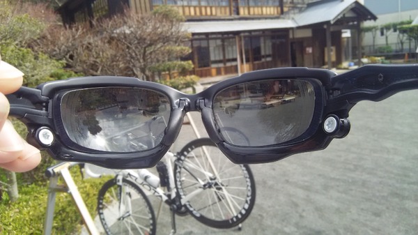 愛車クォータでいつものサイクリングコースへ。これまでもオークリーの偏光レンズのサングラスを使っているが、度付きに変わっても違和感がない