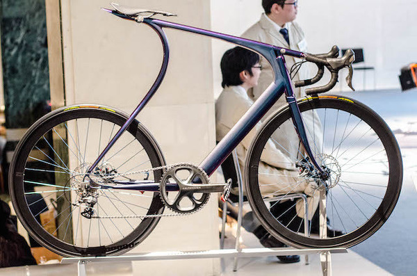 東京サイクルデザイン専門学校卒業制作展には個性的な自転車が並ぶ