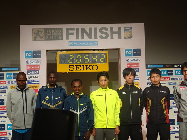 【東京マラソン15】「他の大会に比べて記録を出すのは簡単」新記録に自信　ツェガェ・ケベデ