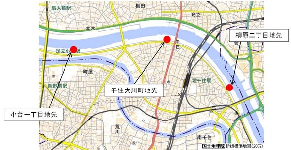 荒川サイクリングロードに施された自転車減速用の舗装