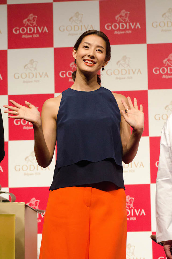 ゴディバジャパンがホワイトデーイベント「GODIVA White Day 2015 ～ホワイトデーのあふれる想いを’Love Song’に乗せて～」を開催