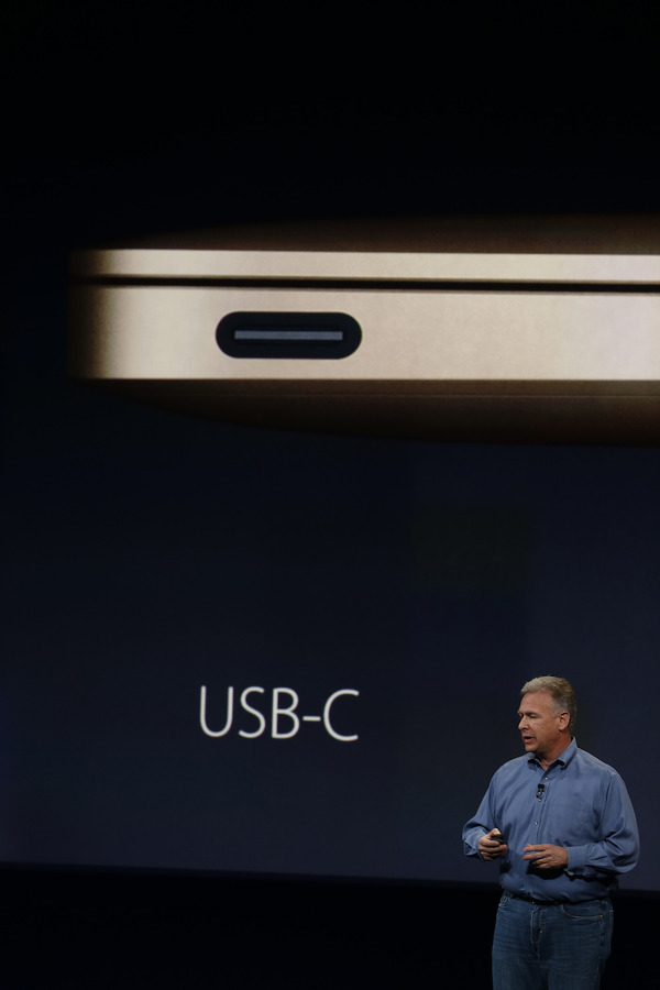 Appleが新型MacBookを発表…重さ920g、薄さ13.1mm！（2015年3月9日）