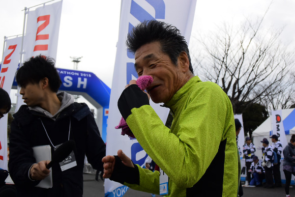 ゴール直後の間寛平さん