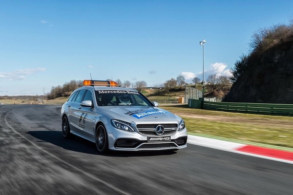 メルセデス-AMG C63のF1メディカルカー