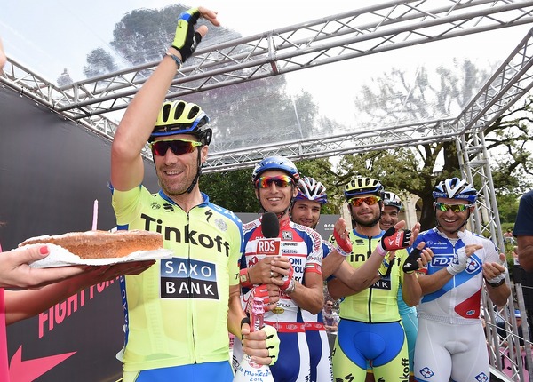 2015年ジロ・デ・イタリア第6ステージ、誕生日のマッテーオ・トザット（ティンコフ・サクソ）