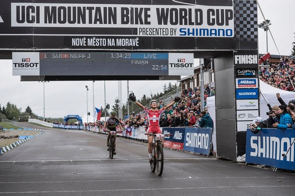 2015年UCI MTBワールドカップ・クロスカントリー第1戦チェコ、ヨランダ・ネフ（ストクリ・プロチーム）が優勝