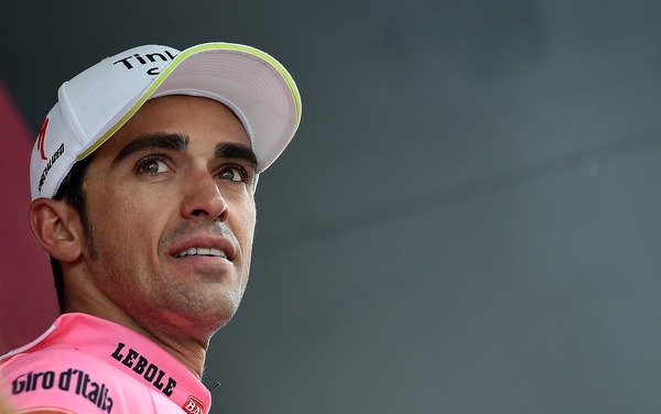 2015年ジロ・デ・イタリア第16ステージ、アルベルト・コンタドール（ティンコフ・サクソ）がマリアローザ
