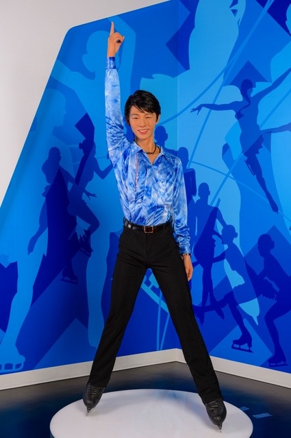 羽生結弦が精巧な“等身大フィギュア”に