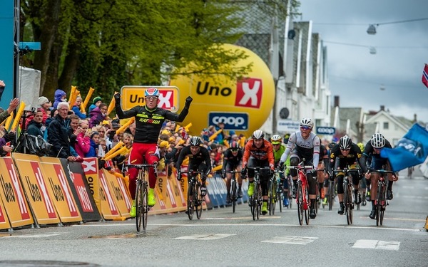 2015年ツール・デ・フィヨルド第2ステージ、アレクサンドル・クリストフ（カチューシャ）が優勝