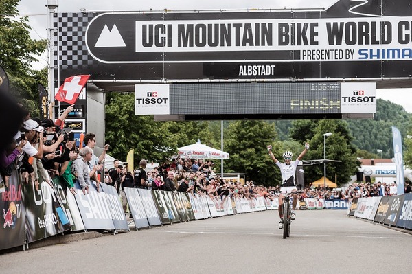 2015年UCI MTBワールドカップ・クロスカントリー第2戦ドイツ、ヨランダ・ネフが優勝