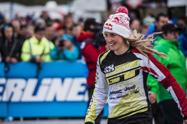 2015年UCI MTBワールドカップ・ダウンヒル第2戦イギリス・フォートワース女子、レイチェル・アサートン（GTレーシング）が優勝