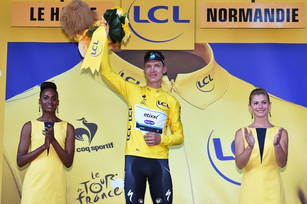 2015年ツール・ド・フランス第6ステージ、マイヨジョーヌのトニー・マルティン（エティックス・クイックステップ）が負傷
