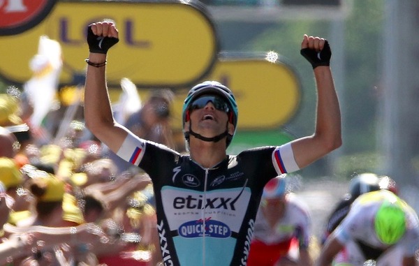 2015年ツール・ド・フランス第6ステージ、ゼネク・スティバルが優勝（2015年7月9日）