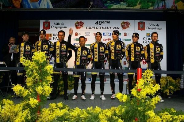 　5月18日に大阪府堺市で開幕し、全国7都市を転戦して25日に東京にゴールする自転車ロードレースのツアー・オブ・ジャパンは、全16チームのスタッフと参加96選手を発表した。
