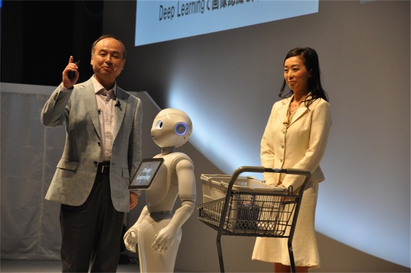 孫正義社長「3つの成長戦略…IoT、AI、スマートロボット」ソフトバンクワールド2015 その2