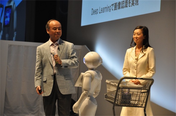 孫正義社長「3つの成長戦略…IoT、AI、スマートロボット」ソフトバンクワールド2015 その2