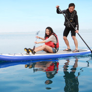 タンデム可能な空気注入式SUPボード「スタンドアップパドルボードロング」