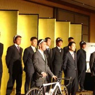 自転車ロードレースプロチームTeam VANG Cycling設立！