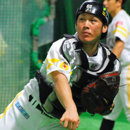 ソフトバンク・甲斐拓也が快挙！育成出身初のベストナイン＆GG賞W受賞「本当に光栄」