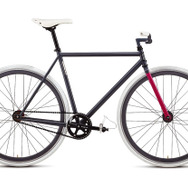 グローブのピストモデル、ロールに限定モデル